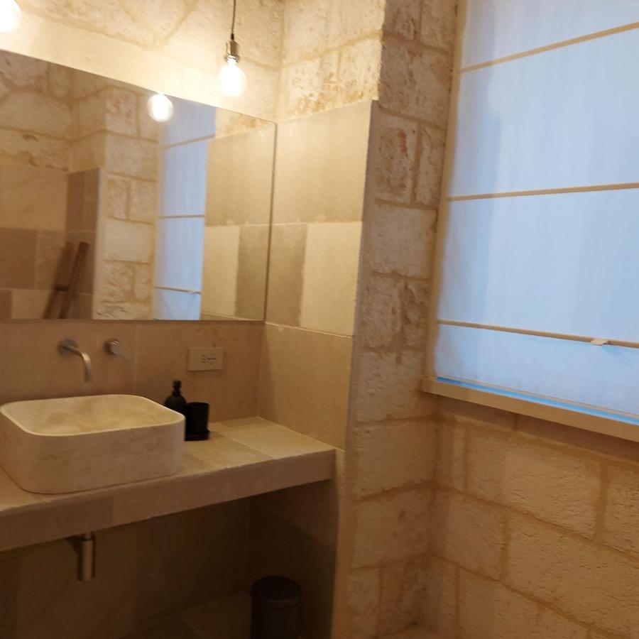 Palazzo Momi Bed and Breakfast Bari Exteriör bild