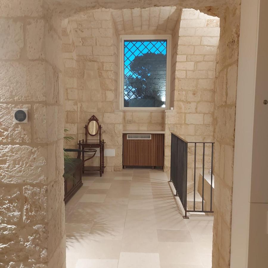 Palazzo Momi Bed and Breakfast Bari Exteriör bild
