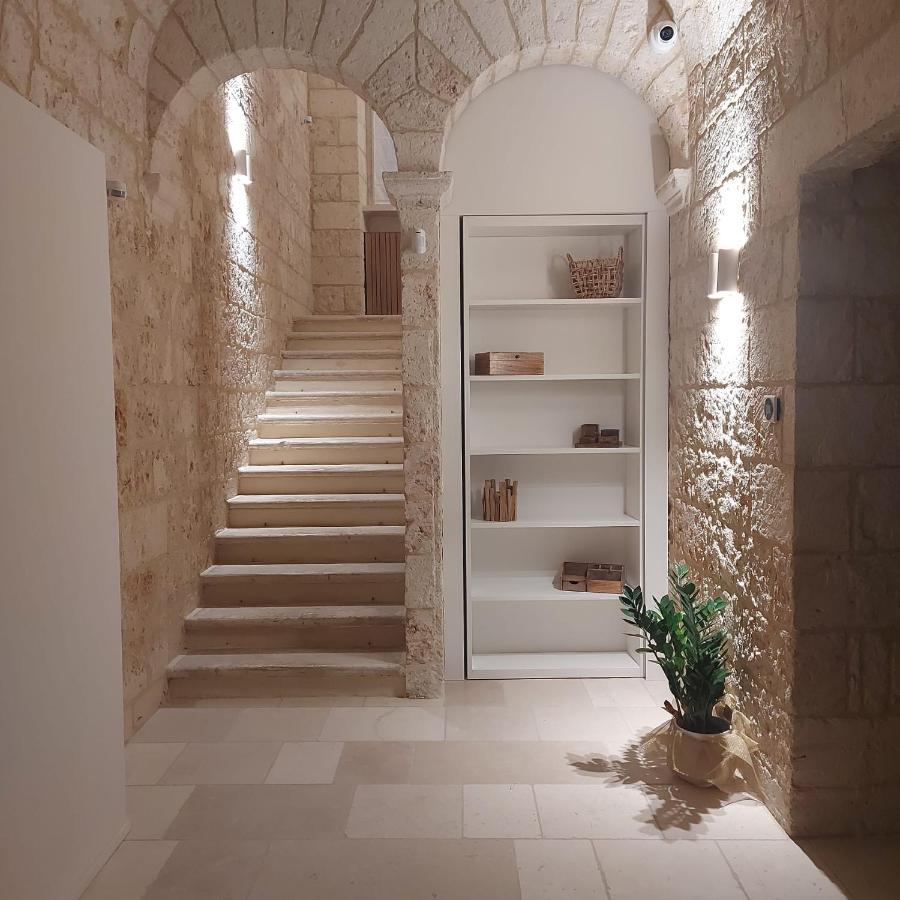 Palazzo Momi Bed and Breakfast Bari Exteriör bild
